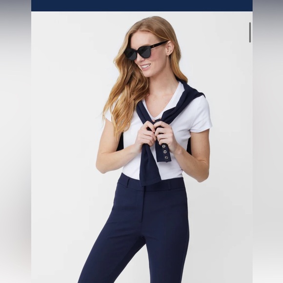 Chicos Classic White V-Neck Cap Sleeve Women's Top Size O/-Small - Picture 2 of 8